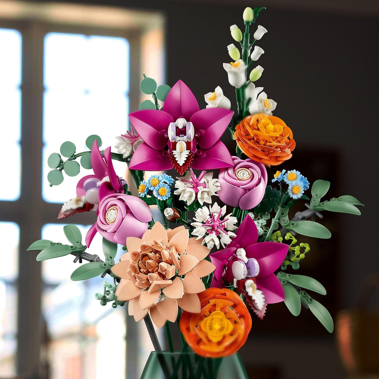 LEGO Botanical Ramo de Flores Fantasía en Rosa Maqueta para Adultos, Regalo para el Día de la Madre, Decoración Floral para el Hogar y Oficina con Margaritas, Eucalipto Artificial y Rosas 10342